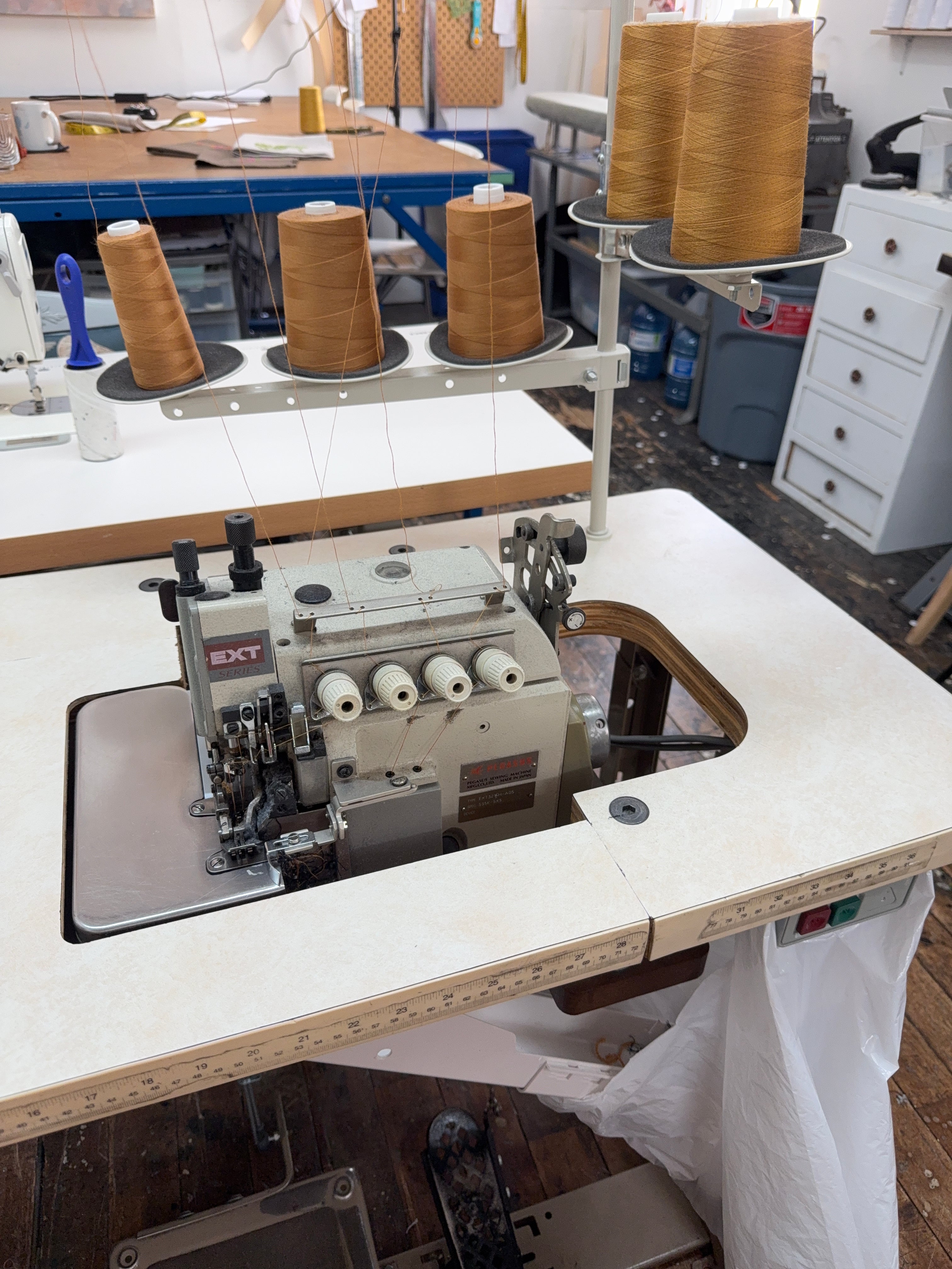 Heavy Duty Serger - 5 Thread